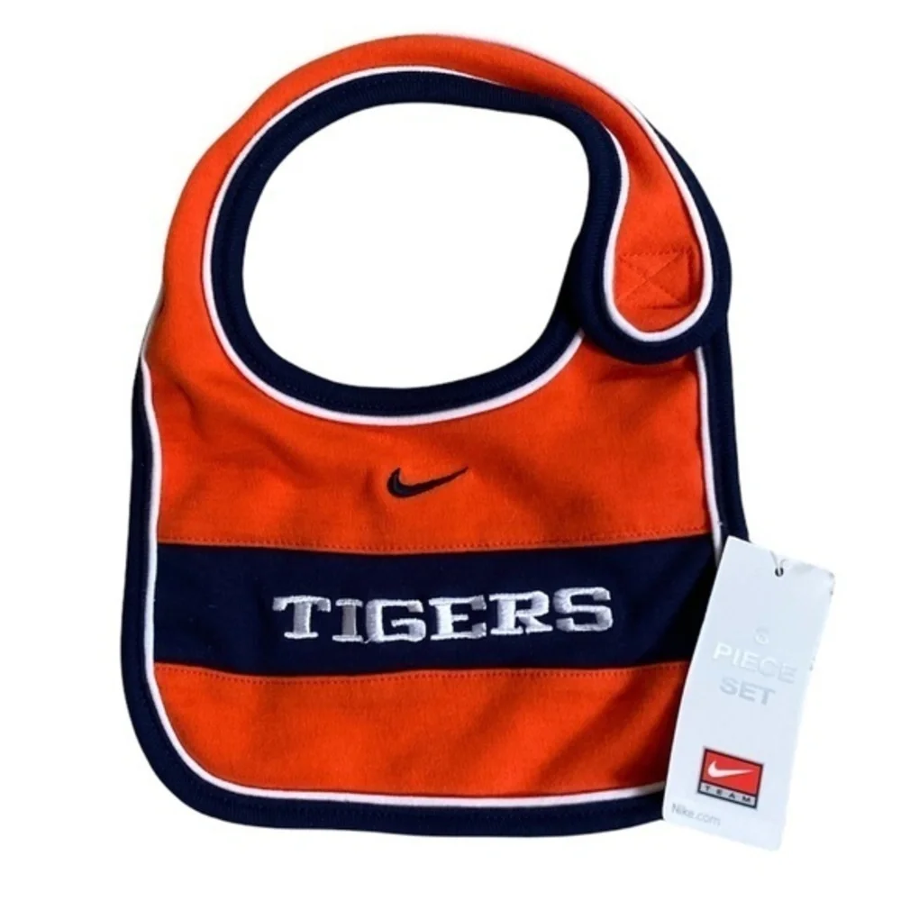 Detroit Tiger‎ Onesie 6-9M and Bib 12M Bundle $